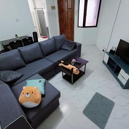 Jo-Rumah 3 Bedroom Apartment Jelutong Georgetown Penang Free Wifi Luaran gambar